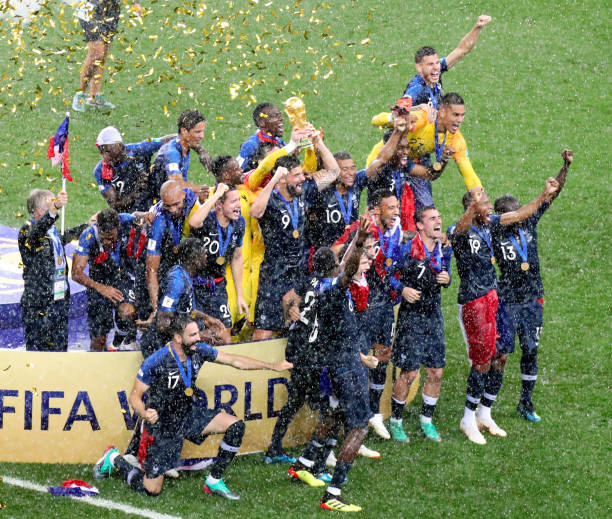 都必须遵循 都必须遵循